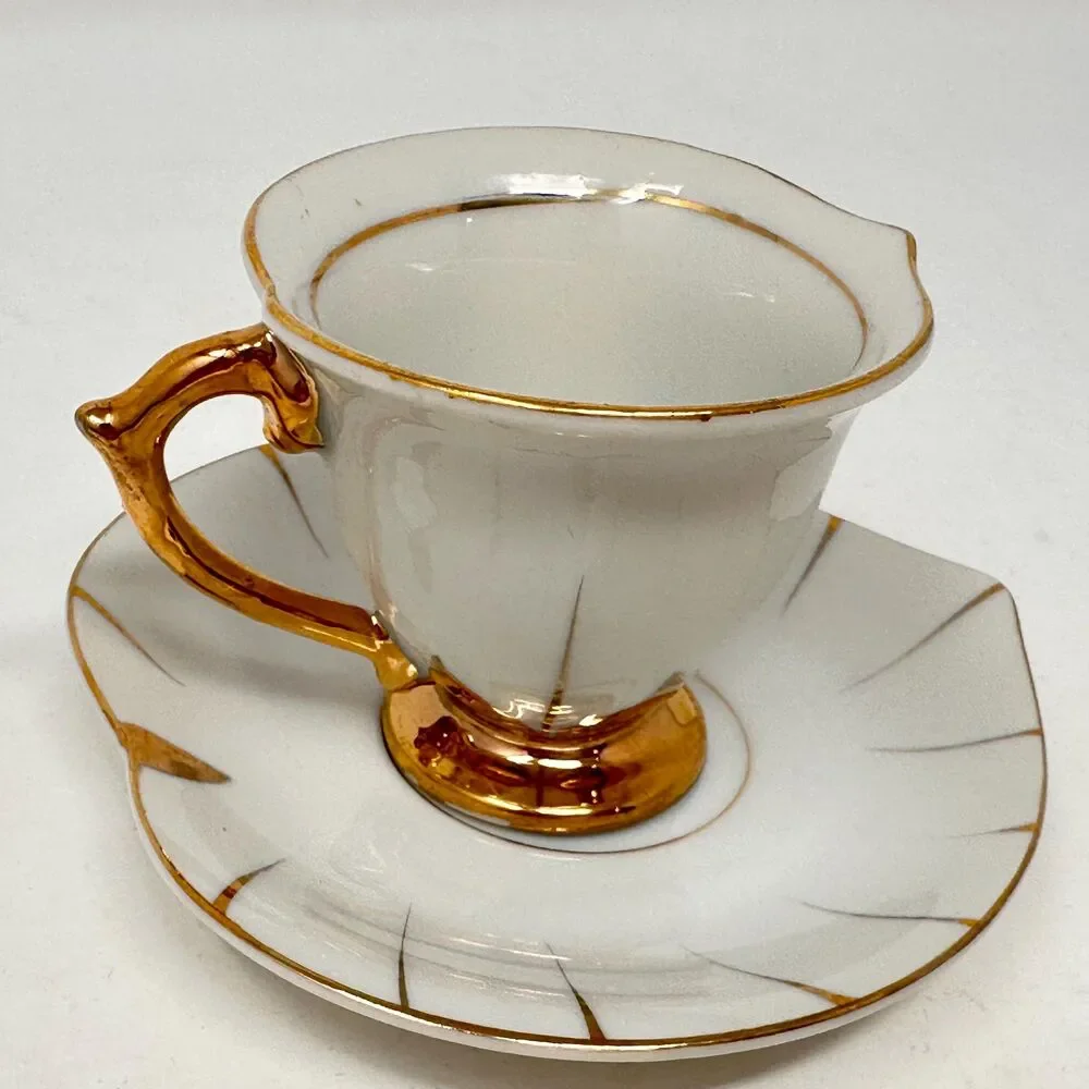 Vintage Inarco Japan White Gold Leaf Demitasse Teacup Saucer Set 2pc E-168-3